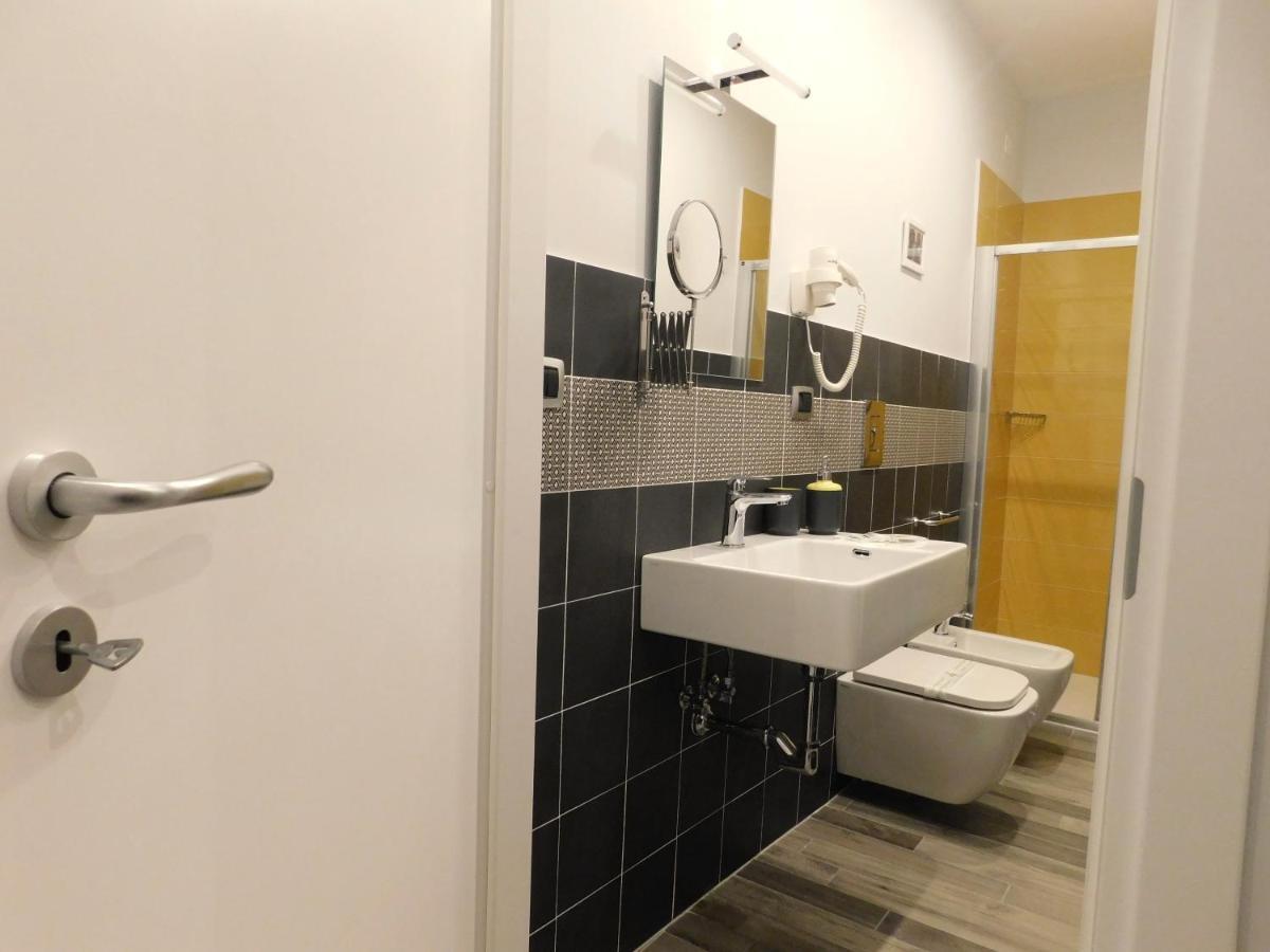 Scaramantico Rooms Naples Exterior photo